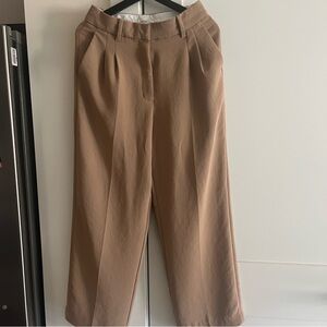 Aritzia Effortless Pants in Gold Camel (Hemmed for my 5’4 ht)